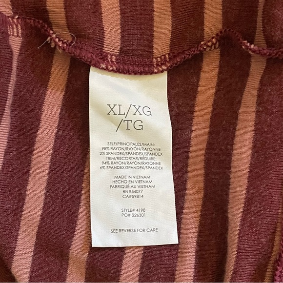 CAbi 4198 Scoop Tee Top Red Pink XL - Picture 9 of 9